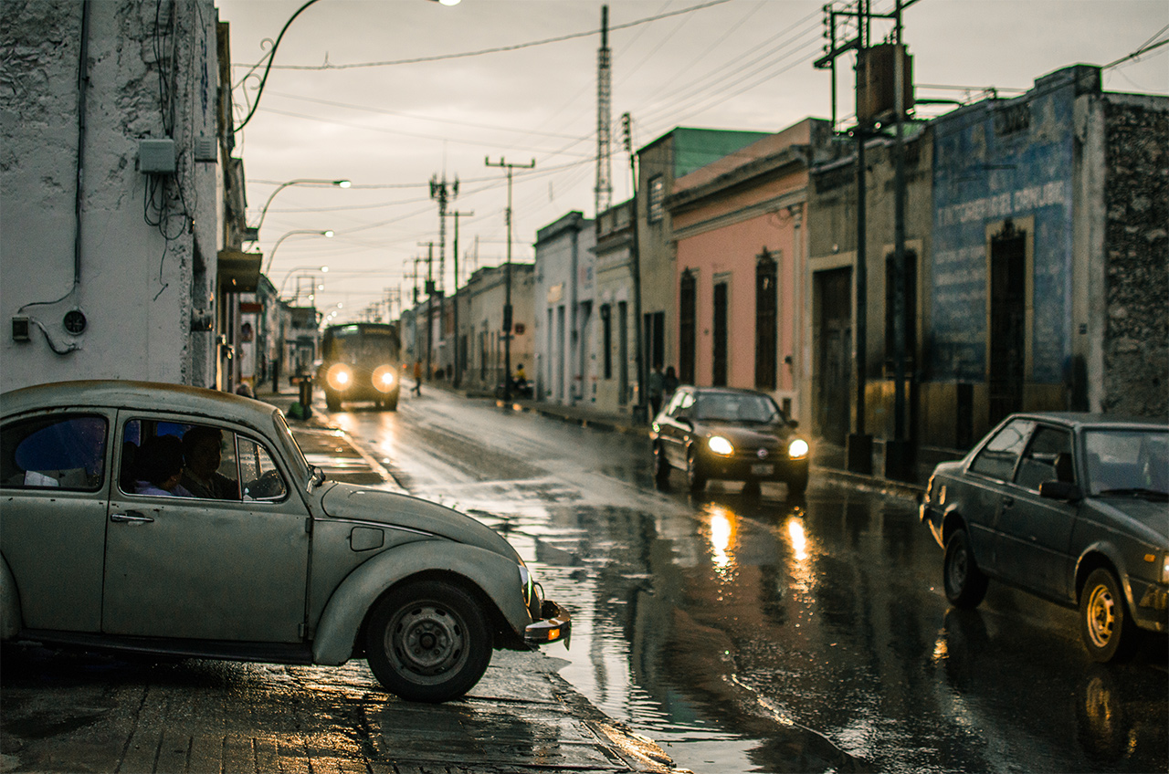 merida_mexico_rain_vw_car