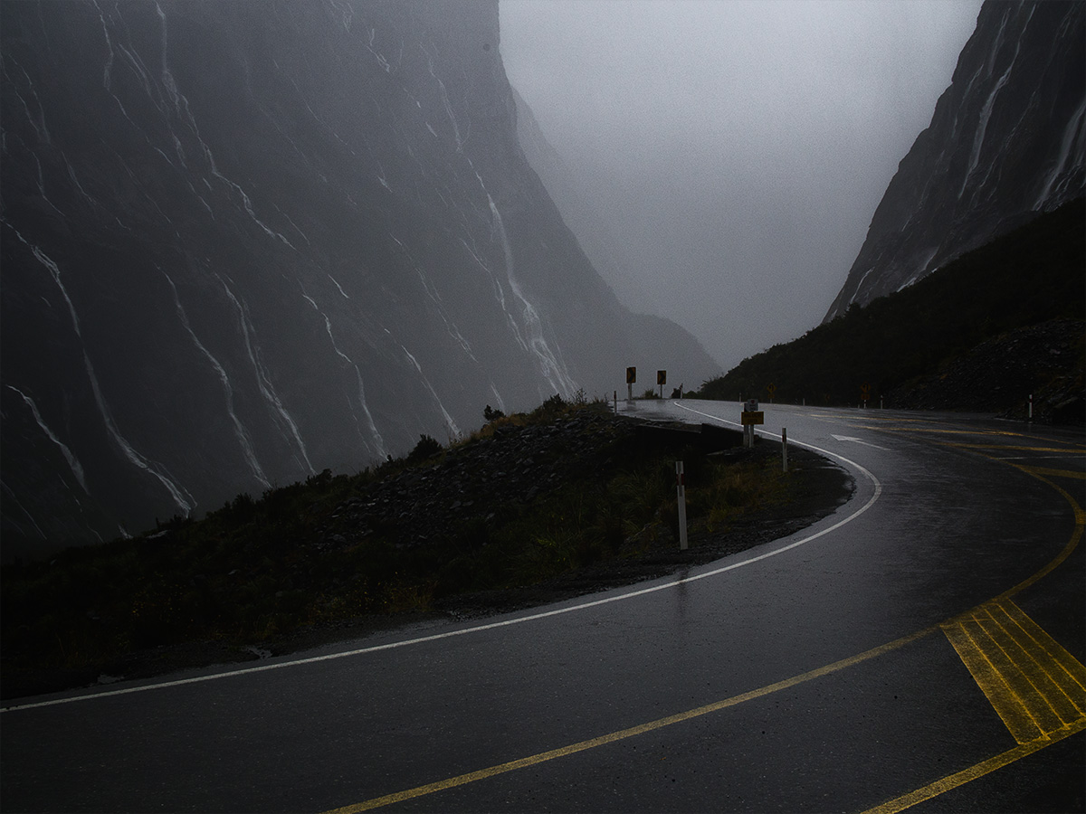 road_to_milford_sound2_new_zealand
